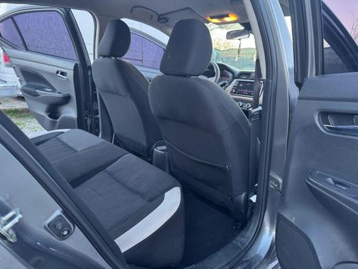 2021 Nissan Versa 1.6 SV