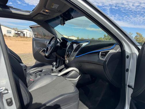 2012 Hyundai Veloster Base