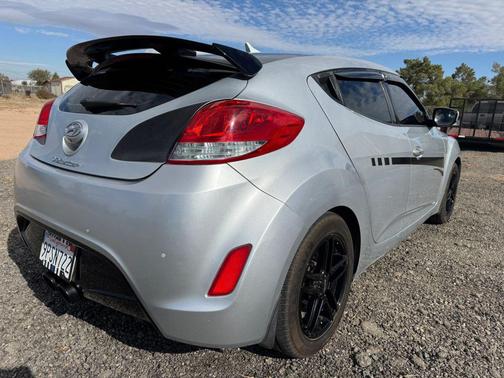 2012 Hyundai Veloster Base