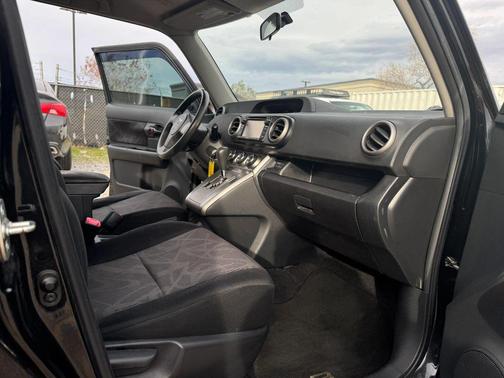 2014 Scion xB Release Series 10.0