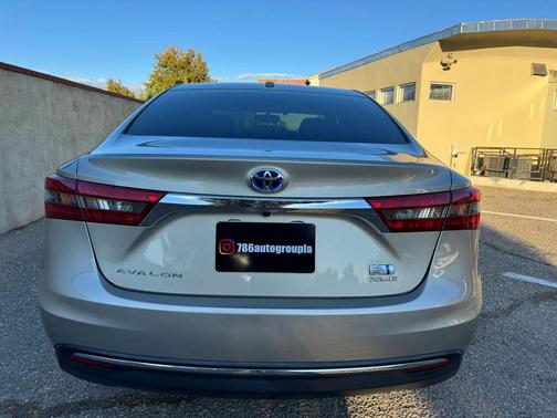 2016 Toyota Avalon Hybrid XLE Premium