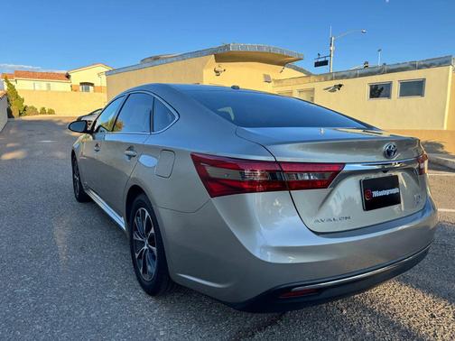 2016 Toyota Avalon Hybrid XLE Premium