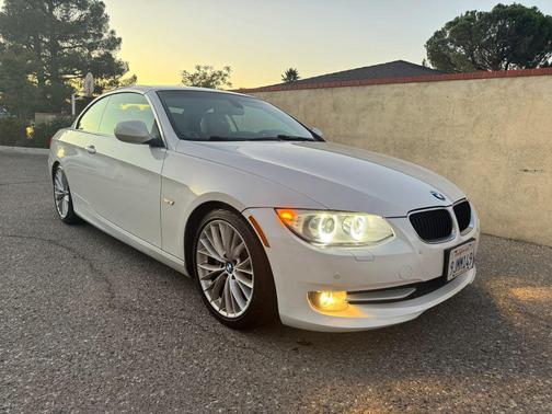 2011 BMW 335 335i Convertible 2D