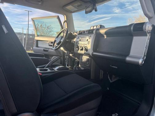 2012 Toyota FJ Cruiser Base