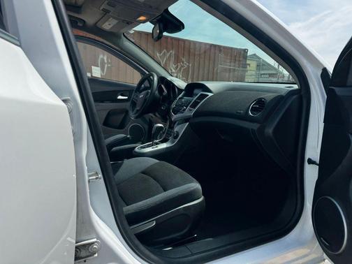 2015 Chevrolet Cruze 1LT