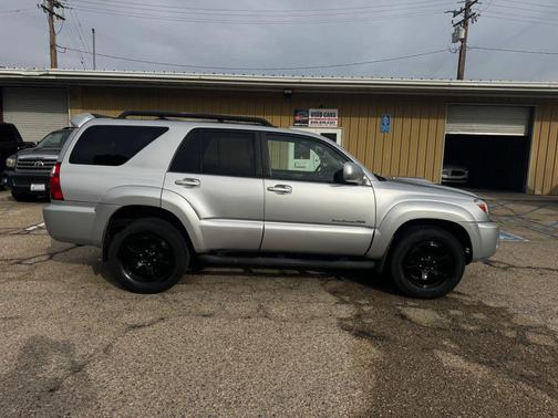 Titanium Metallic 2007 Toyota 4Runner Sport V8