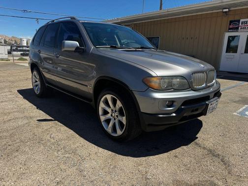Gray 2006 BMW X5 3.0i