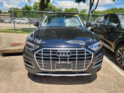 2024 Audi Q5 Premium 40 TFSI quattro S tronic