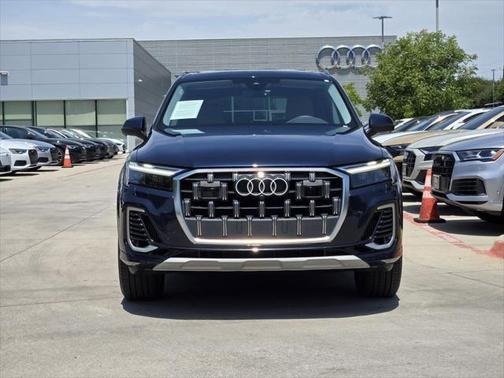 2025 Audi Q7 Premium 55 TFSI quattro Tiptronic