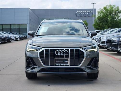 2022 Audi Q3 Premium Plus 45 TFSI S line quattro Tiptronic