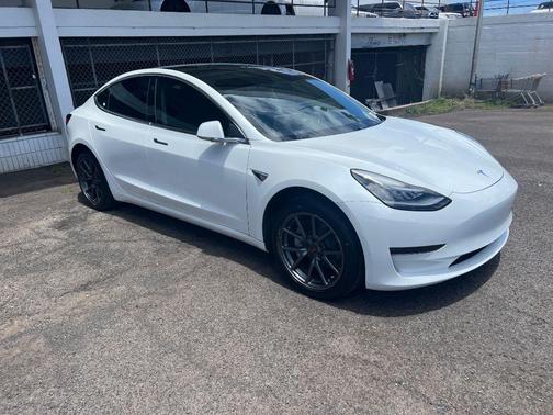 2019 Tesla Model 3 Mid Range