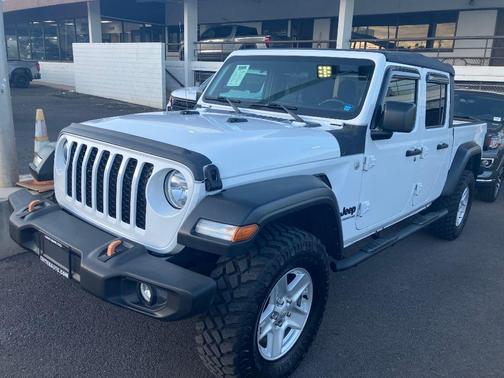 2020 Jeep Gladiator Sport