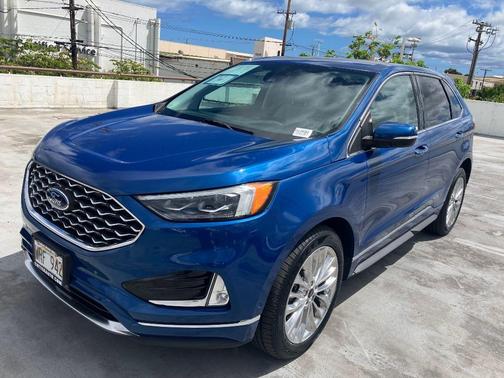 2022 Ford Edge Titanium
