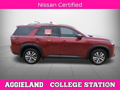 Scarlet Ember 2024 Nissan Pathfinder SL