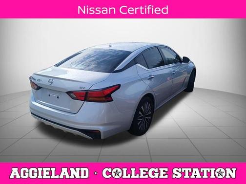 Brilliant Silver Metallic 2024 Nissan Altima 2.5 SV