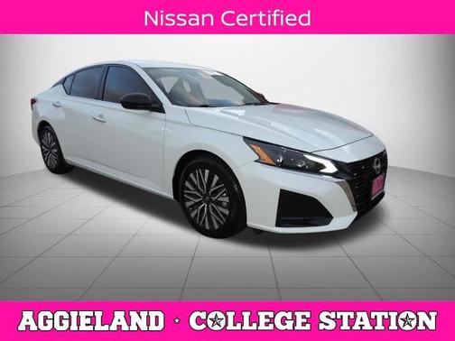 White 2024 Nissan Altima 2.5 SV
