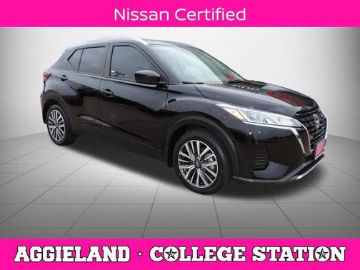 Super Black 2023 Nissan Kicks SV