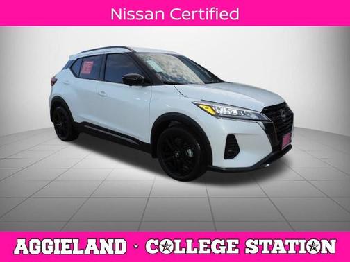 Aspen White 2024 Nissan Kicks SR