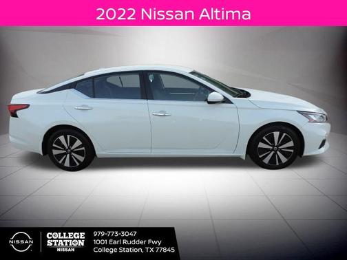 2022 Nissan Altima 2.5 SV