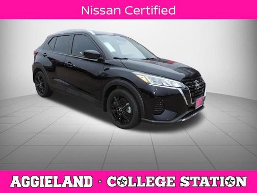 Super Black 2023 Nissan Kicks SV