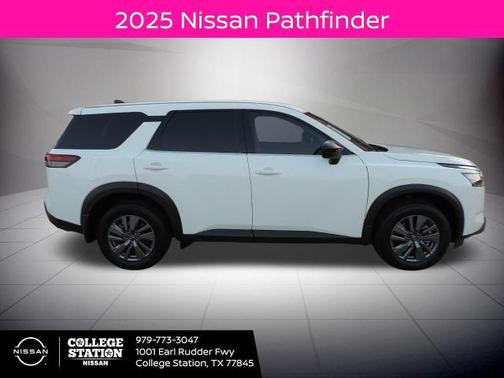2025 Nissan Pathfinder S