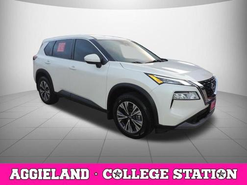 White 2023 Nissan Rogue SV