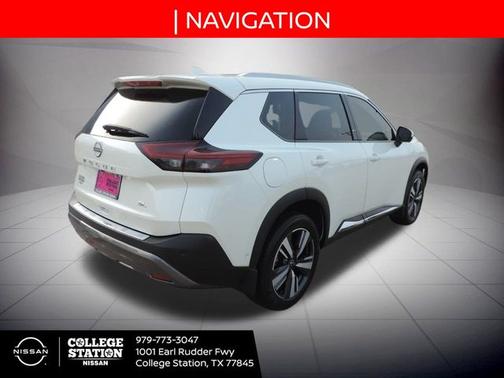 2022 Nissan Rogue SL