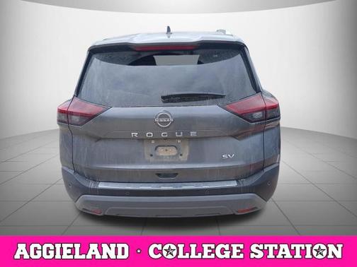 Gun Metallic 2022 Nissan Rogue SV