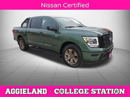 2024 Nissan Titan SV