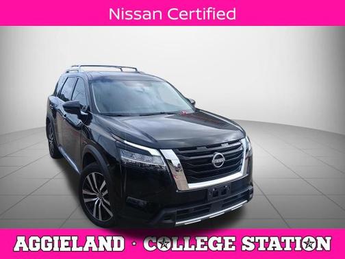 2024 Nissan Pathfinder Platinum
