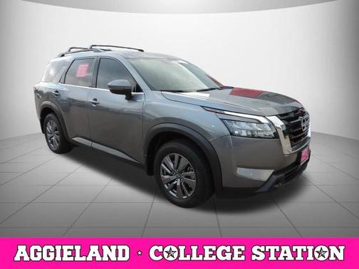 Gun Metallic 2025 Nissan Pathfinder SV