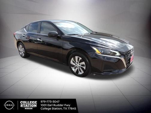 2025 Nissan Altima S