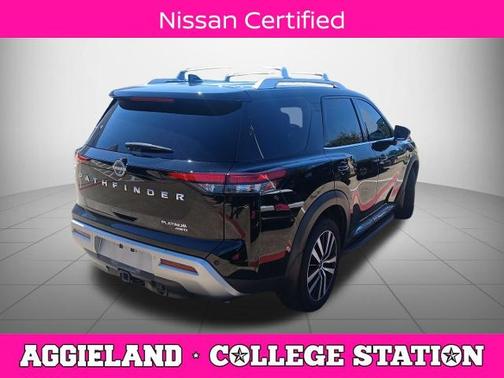 Black 2024 Nissan Pathfinder Platinum