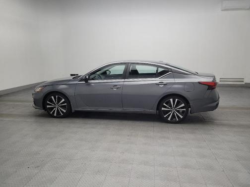 2021 Nissan Altima SR FWD