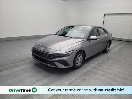 2024 Hyundai ELANTRA SE