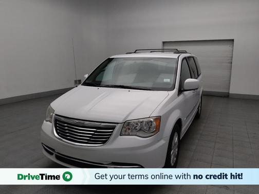 2016 Chrysler Town & Country Touring