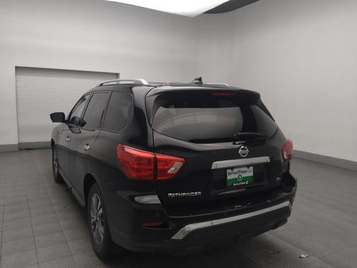 2020 Nissan Pathfinder SL 2WD