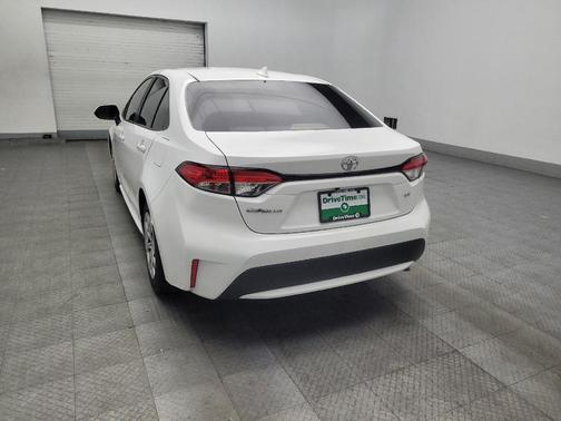 Super White 2021 Toyota Corolla LE