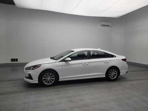 2018 Hyundai SONATA SE
