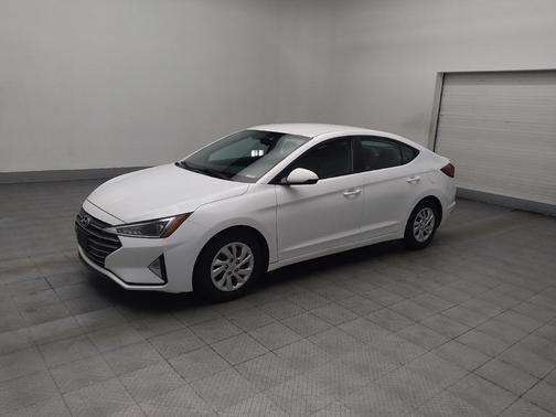 2019 Hyundai ELANTRA SE