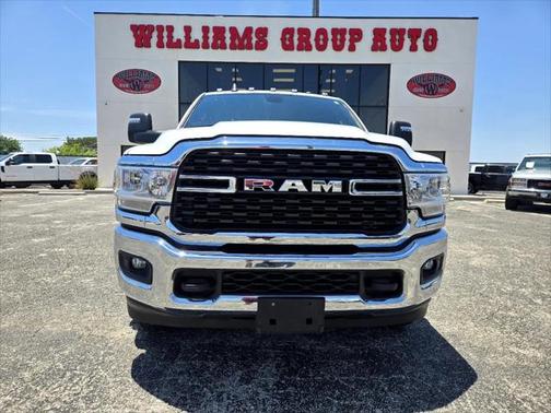 2024 RAM 3500 Big Horn 4x4 Crew Cab 8' Box