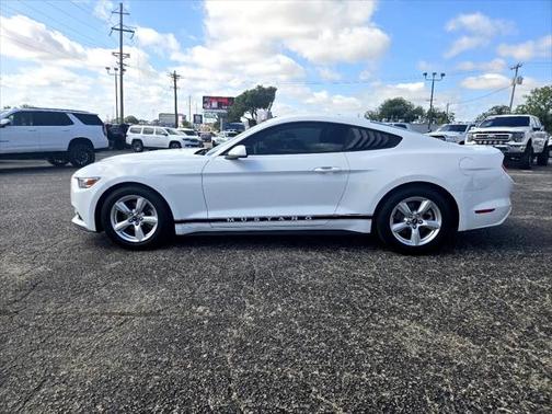 2016 Ford Mustang V6