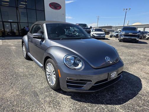 2019 Volkswagen Beetle 2.0T SE