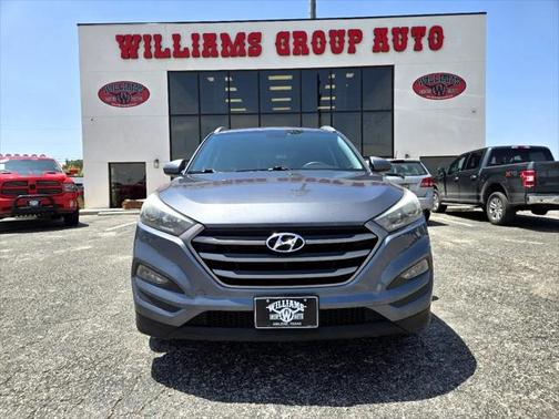 2016 Hyundai TUCSON SE