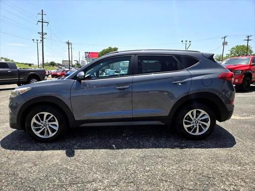 2016 Hyundai TUCSON SE