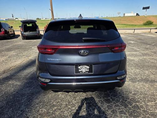Pacific Blue 2022 Kia Sportage LX