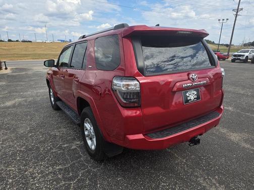 2024 Toyota 4Runner SR5