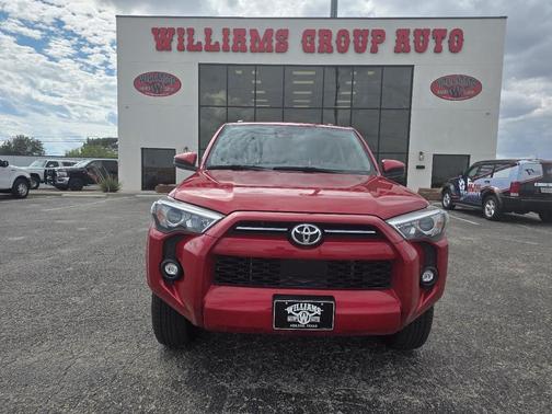 2024 Toyota 4Runner SR5