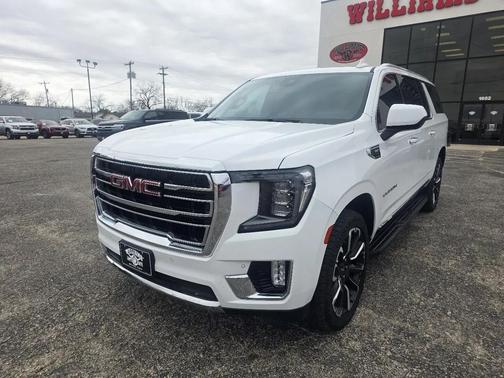 2023 GMC Yukon XL SLT