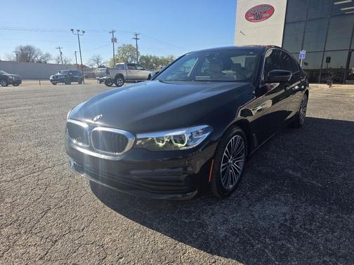 2019 BMW 530 530i Sedan